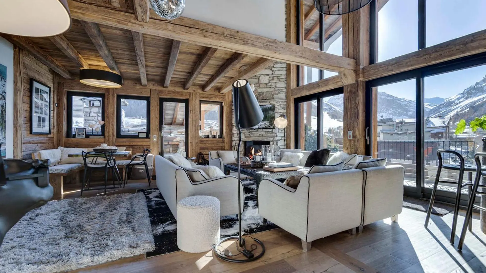 Val-dʼIsère Appartement De Luxe Avec Jacuzzi, Terrasse Et Cheminee - 10 Personnes - Fr-1-567-97 0*,  צרפת